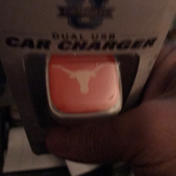 Phone charger - Picture 1 of 4